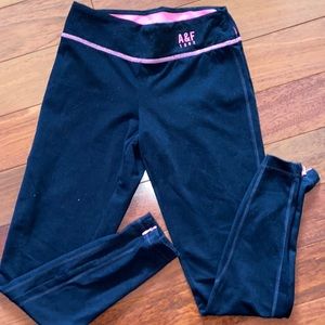 ABERCROMBIE & FITCH LEGGINGS